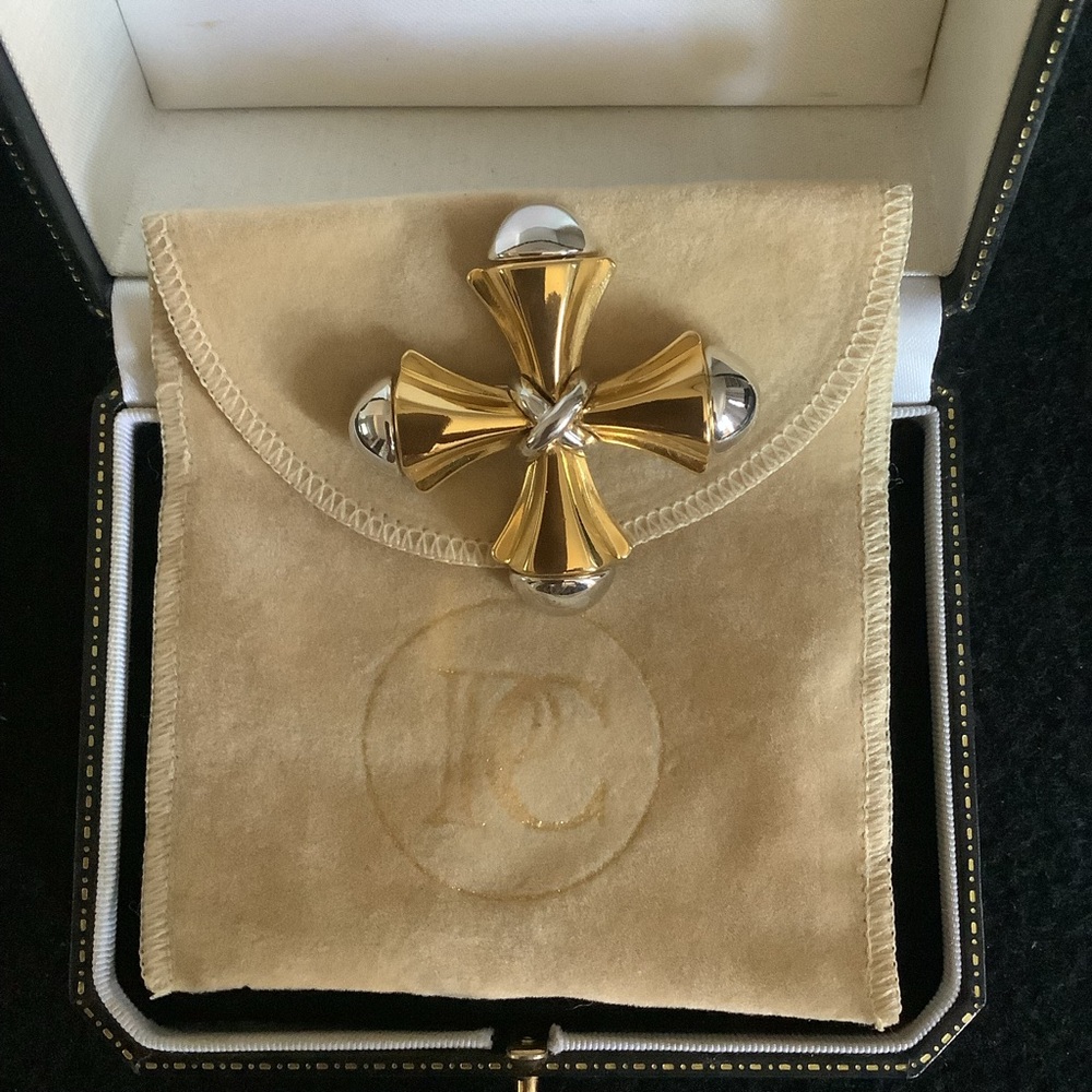 Vintage 1990s providence chain company signed PC silver & gold tone cross brooch